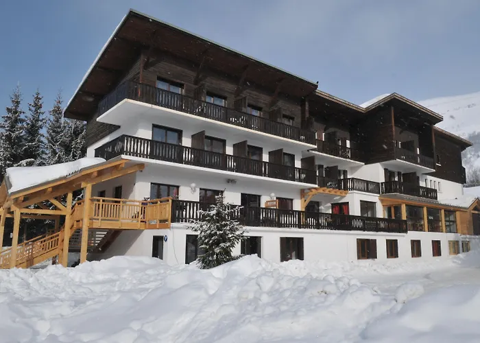 Valentin Pied Des Pistes Hotel *