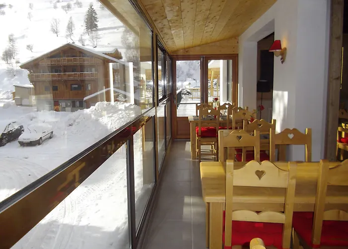 Valentin Pied Des Pistes Les Deux Alpes